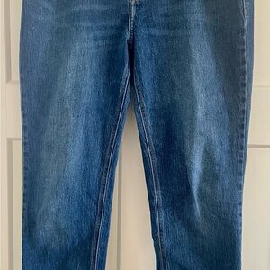 Old Navy Mid-Rise Wow Boyfriend Jeans